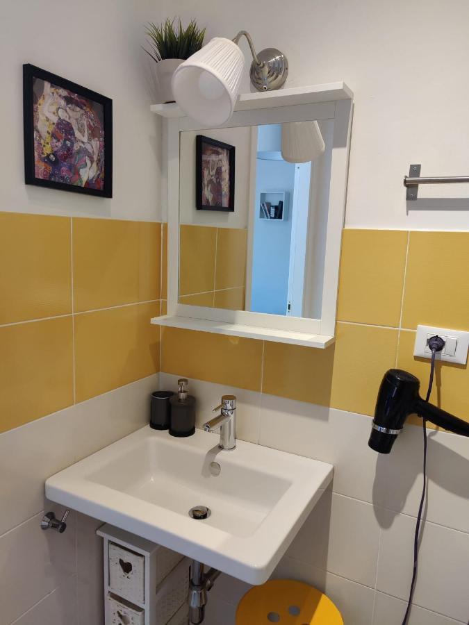 Le Stanze Di Adele Bed & Breakfast LʼAquila Екстериор снимка